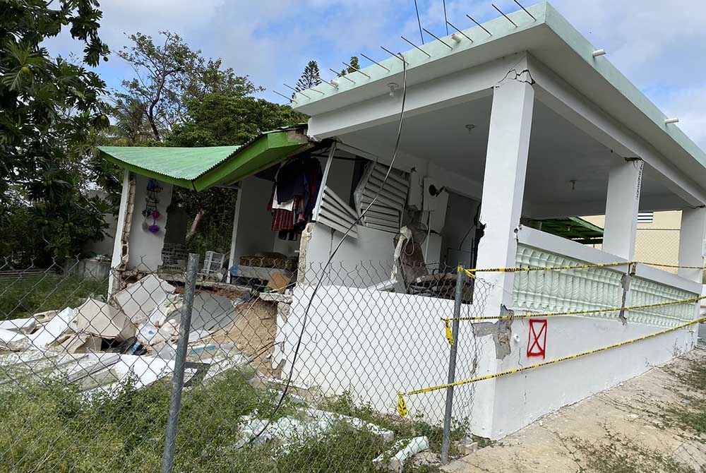 Aftershocks And Anxiety Puerto Ricans Distrust Homes After Devastating